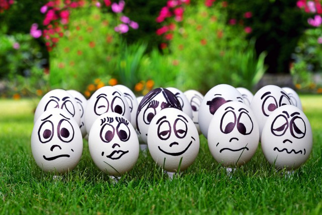 emotions-face-eggs-mood-happy-sad-angry-e1445603029320.jpg