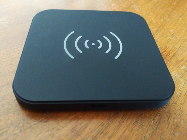 Chotech-fast-wireless-charger-Choe-Qi-pad-e1457364191254.jpg